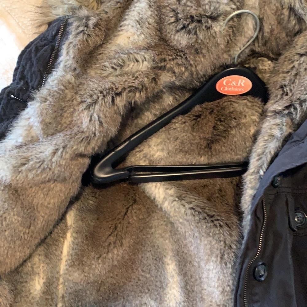 Fur lined coat - Picture 5 of 9